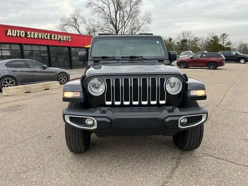 Used 2020 Jeep Wrangler Unlimited Sahara w/ Cold Weather Group AWD/4WD image 8