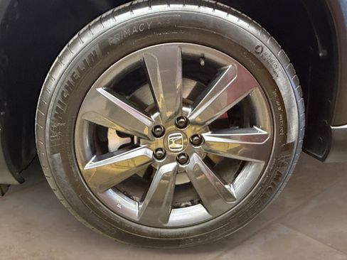 Used 2025 Honda Pilot Sport image 29