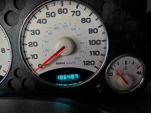Used 2003 Jeep Liberty Limited AWD/4WD image 35