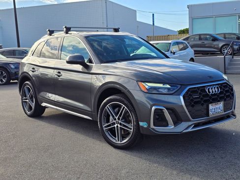 Used 2023 Audi Q5 e Premium w/ Convenience Package AWD/4WD image 1