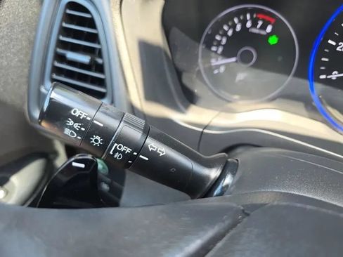 Used 2019 Honda HR-V Sport image 22
