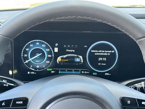 Used 2025 Hyundai Elantra SEL w/ Cargo Package image 28