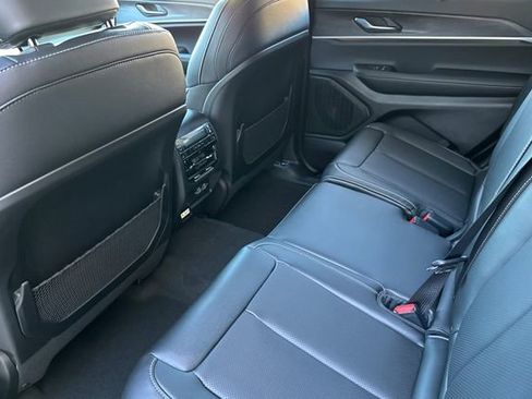 New 2025 Jeep Grand Cherokee L Limited w/ Luxury Tech Group II image 15