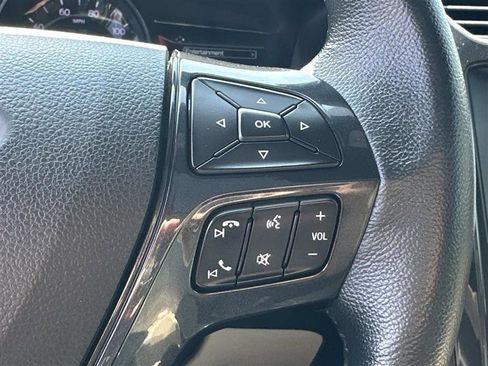 Used 2019 Ford Explorer XLT w/ Equipment Group 202A AWD/4WD image 14