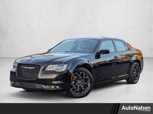 Used 2019 Chrysler 300 S image 1