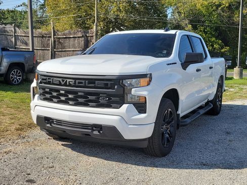 Used 2022 Chevrolet Silverado 1500 Custom w/ Rally Edition AWD/4WD image 4