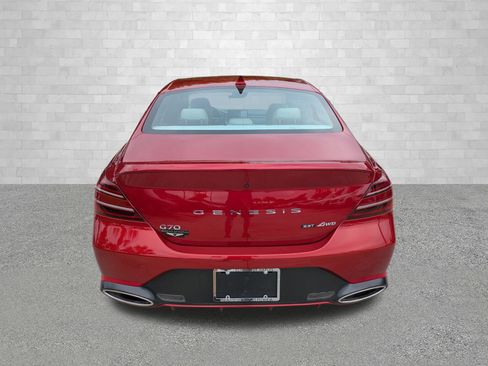 Certified 2022 Genesis G70 3.3T image 3