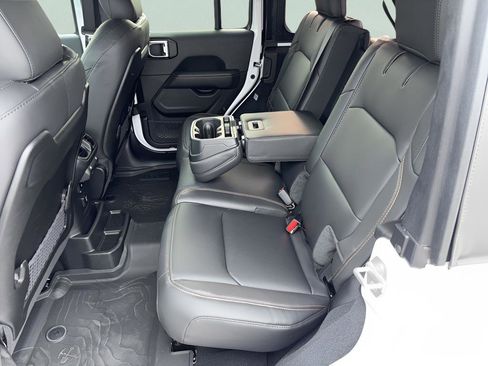 New 2026 Jeep Wrangler Unlimited Sahara AWD/4WD image 35