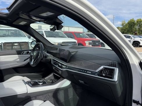 Used 2025 BMW X5 sDrive40i w/ Parking Assistance Package RWD image 9