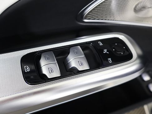 Used 2026 Mercedes-Benz E 53 AMG e 4MATIC Sedan image 43