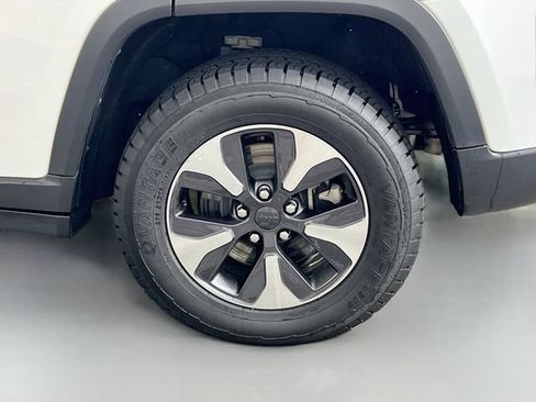 Used 2024 Jeep Grand Cherokee Limited 4xe AWD/4WD image 37