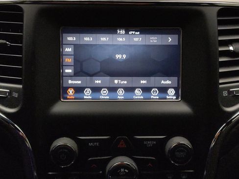 Used 2021 Jeep Grand Cherokee Laredo RWD image 25