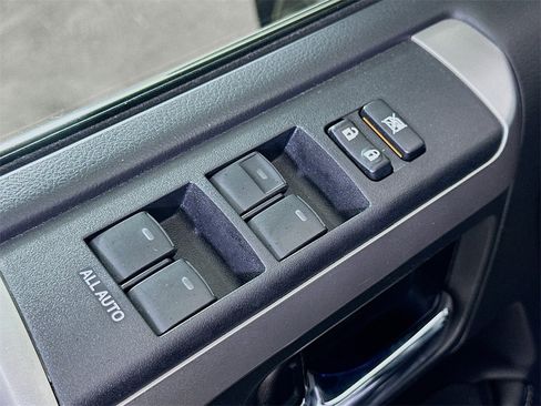 Used 2017 Toyota 4Runner Limited image 20