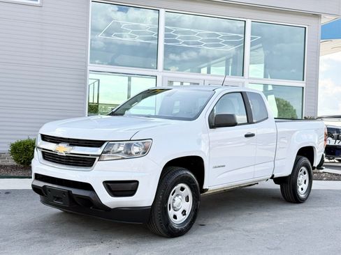 Used 2018 Chevrolet Colorado W/T w/ WT Convenience Package RWD image 6