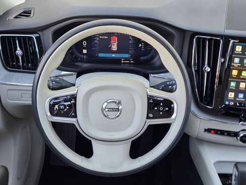 Used 2025 Volvo XC60 T8 Plus w/ Protection Package Premier image 36