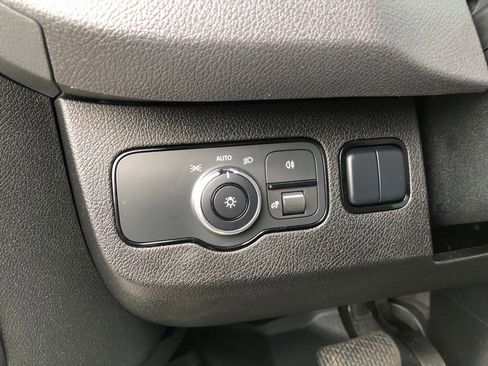 Used 2019 Freightliner Sprinter 2500 w/ Driver Convenience Package image 13