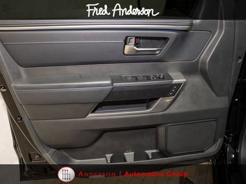 Used 2024 Toyota Tundra Platinum AWD/4WD image 14