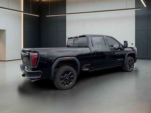 Certified 2026 GMC Sierra 2500 AT4 w/ AT4 Premium Plus Package AWD/4WD image 6