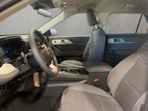 New 2026 Ford Explorer Active AWD/4WD image 9
