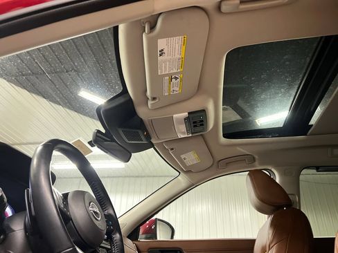 Used 2023 Nissan Pathfinder Platinum AWD/4WD image 30