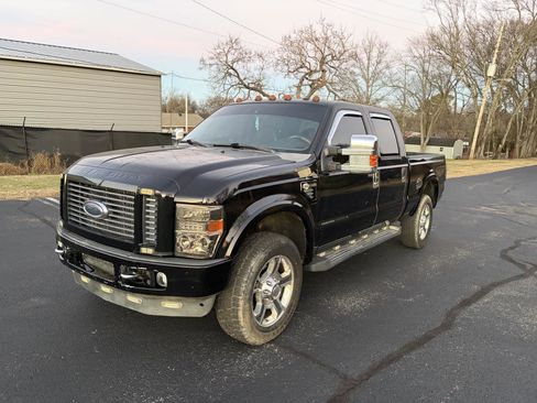 Used 2009 Ford F350 Harley-Davidson image 1