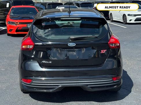 Used 2017 Ford Focus ST FWD image 5