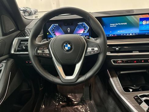 Used 2026 BMW X5 xDrive40i AWD/4WD image 16