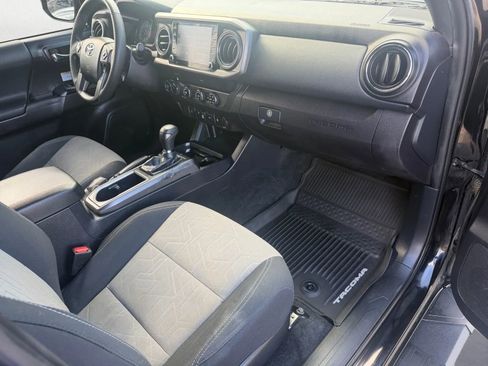 Used 2020 Toyota Tacoma TRD Off-Road image 27
