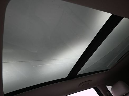 Used 2025 Kia Sorento S w/ Panoramic Sunroof Package FWD image 30