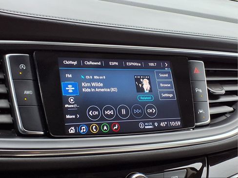 Used 2023 Buick Enclave Avenir AWD/4WD image 28