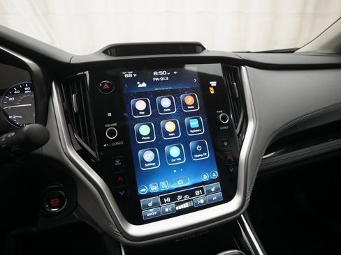 Used 2025 Subaru Outback Limited image 6