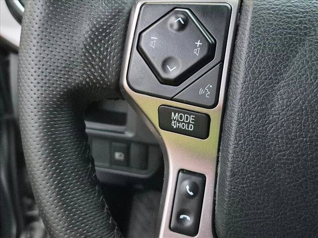 Used 2018 Toyota Tacoma SR5 RWD image 14