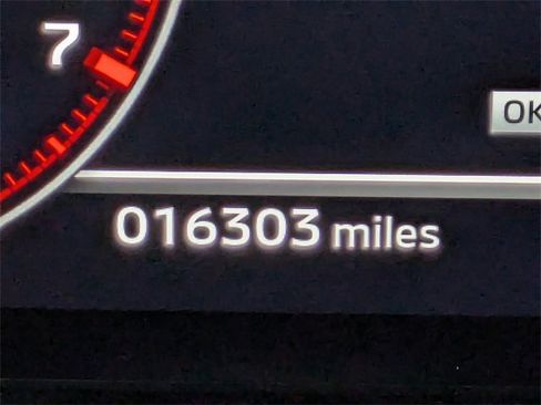 Used 2023 Mitsubishi Outlander SE image 33