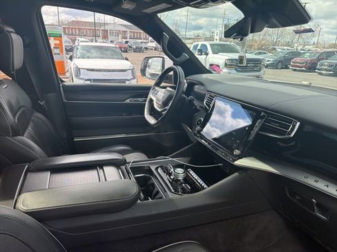 Used 2022 Jeep Grand Wagoneer Series II w/ Quick Order Packagew 28T image 15