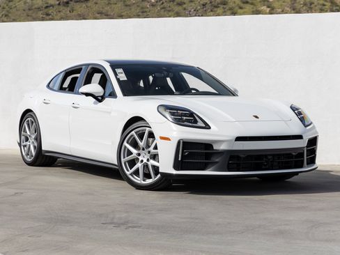 New 2025 Porsche Panamera image 9