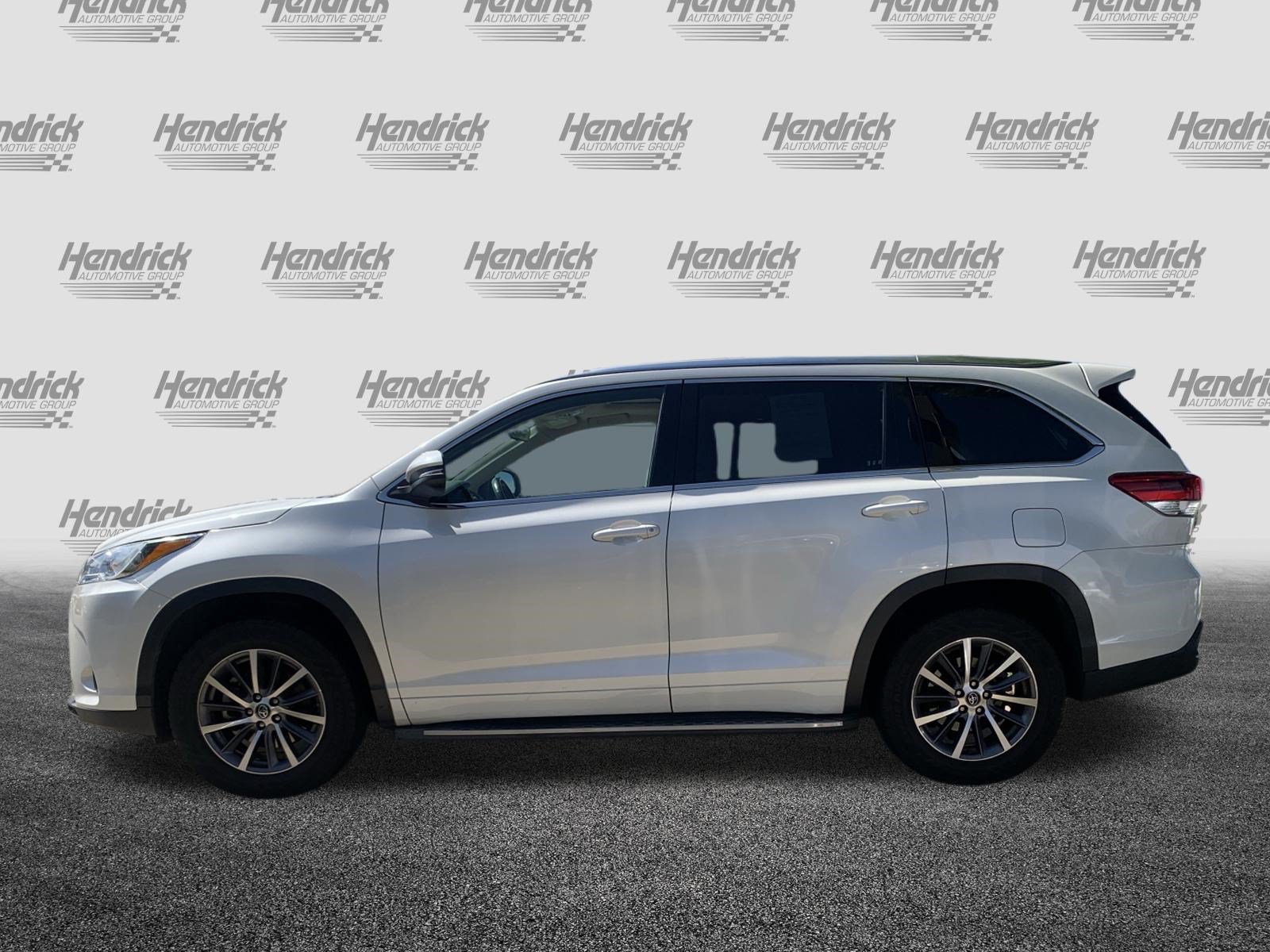 Used 2017 Toyota Highlander XLE FWD image 7
