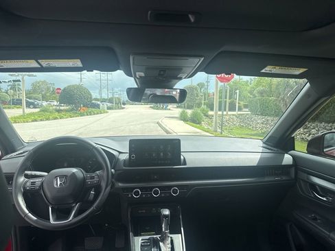 Used 2025 Honda CR-V Sport-L image 14