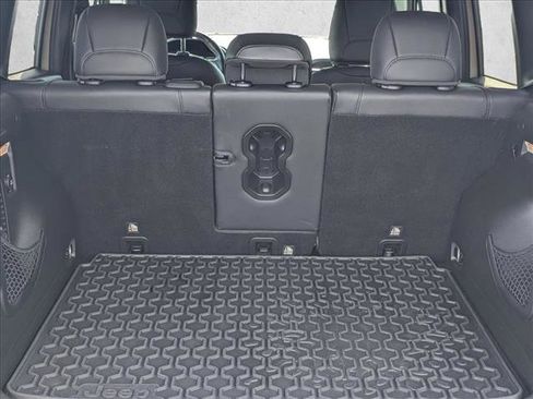 Used 2017 Jeep Renegade Trailhawk AWD/4WD image 6