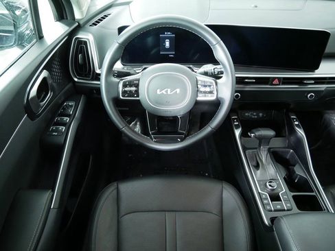 Certified 2025 Kia Sorento S image 16