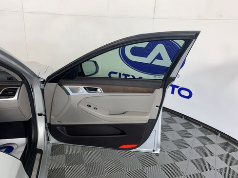 Used 2019 Genesis G80 5.0 Ultimate RWD image 37