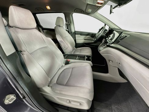 Certified 2019 Honda Odyssey EX image 28