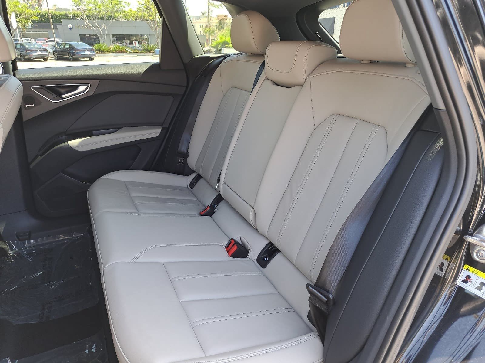Used 2023 Audi Q4 e-tron Premium Plus w/ Premium Plus AWD/4WD image 15