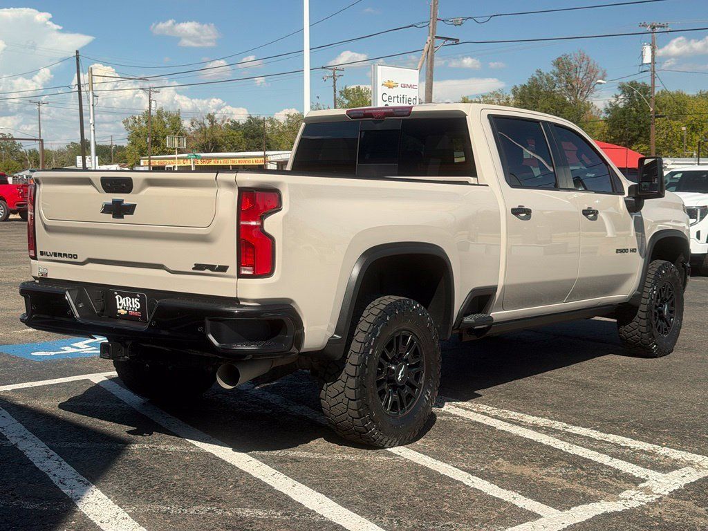 Used 2026 Chevrolet Silverado 2500 ZR2 w/ LPO, Dark Essentials Package AWD/4WD image 7