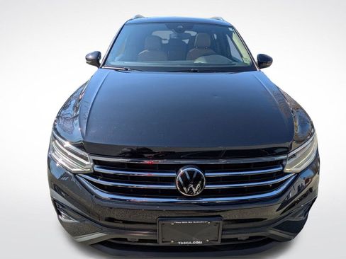 Used 2023 Volkswagen Tiguan SE image 8