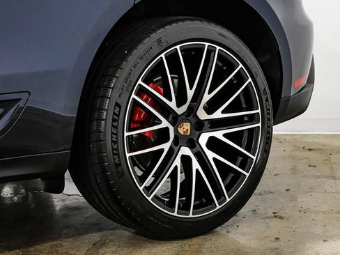 Used 2022 Porsche Macan S AWD/4WD image 53
