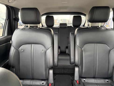 Used 2024 MAZDA CX-90 3.3 Turbo w/ Preferred Plus image 17