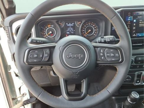 Used 2024 Jeep Wrangler Sport AWD/4WD image 23
