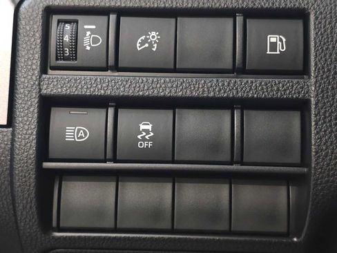 Certified 2026 Toyota 4Runner SR5 AWD/4WD image 17