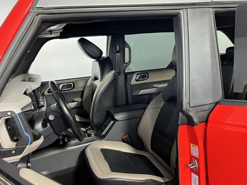 Used 2023 Ford Bronco Wildtrak image 23