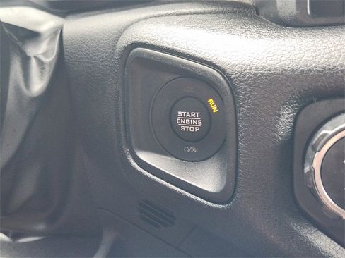 Used 2024 Jeep Wrangler Unlimited w/ Convenience Group AWD/4WD image 8